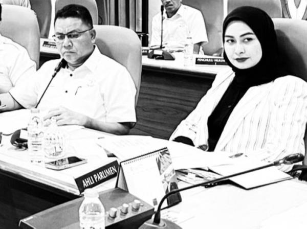 Politicians, lawmakers mourn Pahang exco Johari killed in Shah Alam private jet crash