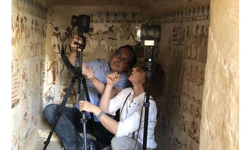 Hidden details of Egyptian paintings revealed by chemical imaging