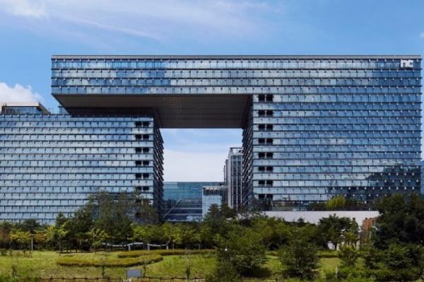Headquarters　of　NCSOFT　in　Pangyo