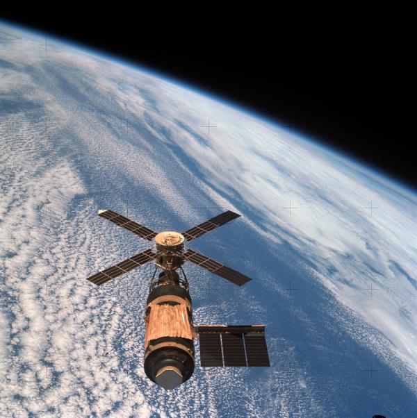 The Mir complex in 1998