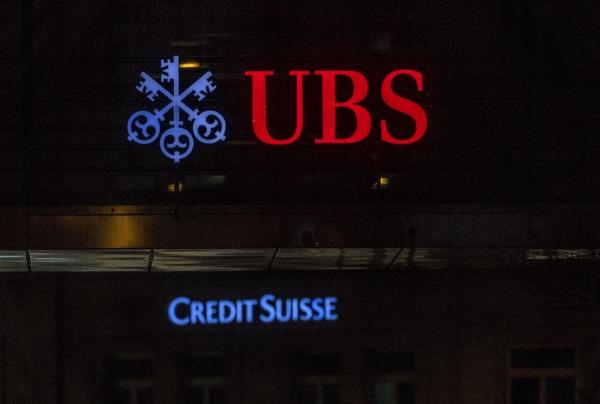 UBS to cut 3000 Swiss jobs as it slashes costs by US$10b