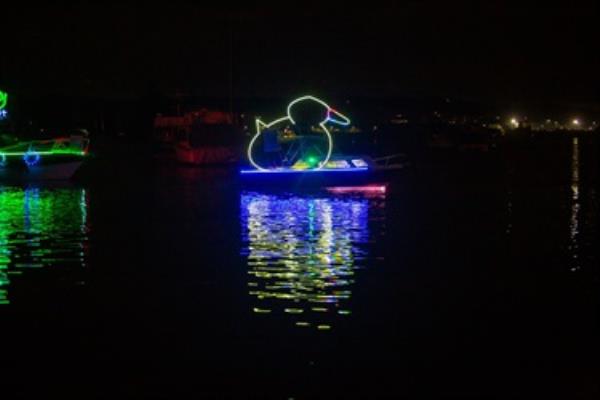 16 - Happy Days (Giant rubber duck)