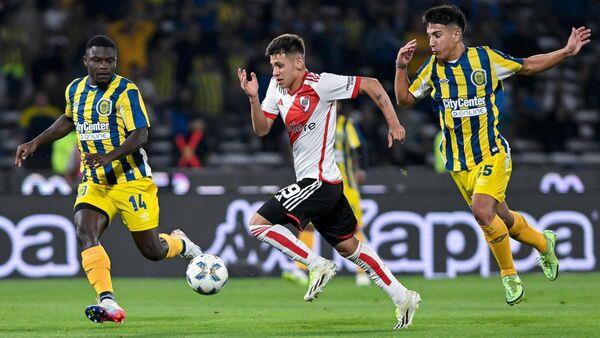 Manchester City agree €25m deal to sign teenager Claudio Echeverri from River Plate