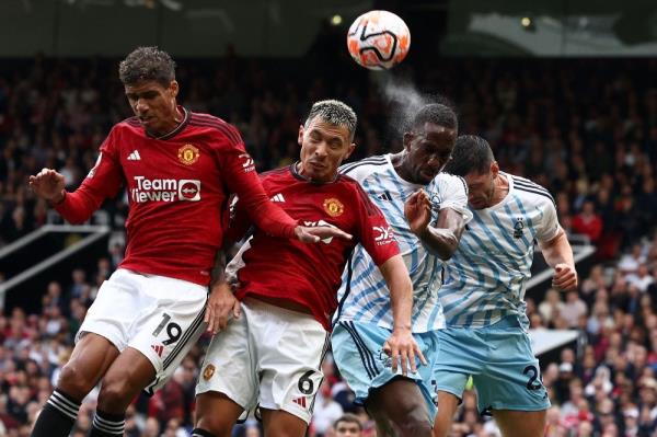 Varane ruled out for ‘a few weeks’ as Man Utd injuries mount