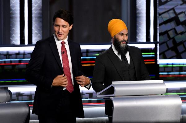 Liberal Leader Justin Trudeau and NDP Leader Jagmeet Singh take part in the federal election English-language Leaders debate in Gatineau, Canada, Sept. 9, 2021. (Reuters File Photo)