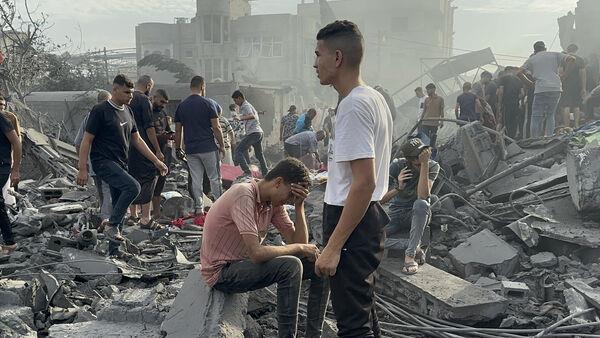 Israel resists US pressure to pause the war to allow more aid into Gaza Strip