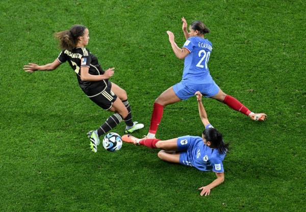 法国在女足世界杯中与牙买加战成0-0