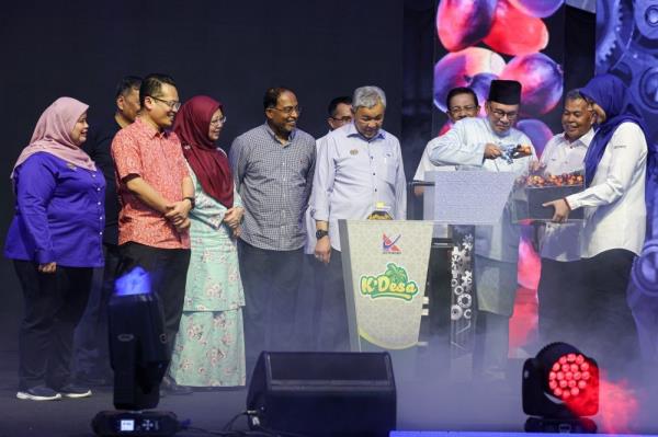 Muda files police report against DPM Zahid over alleged misuse of ministry’s allocation for election gains