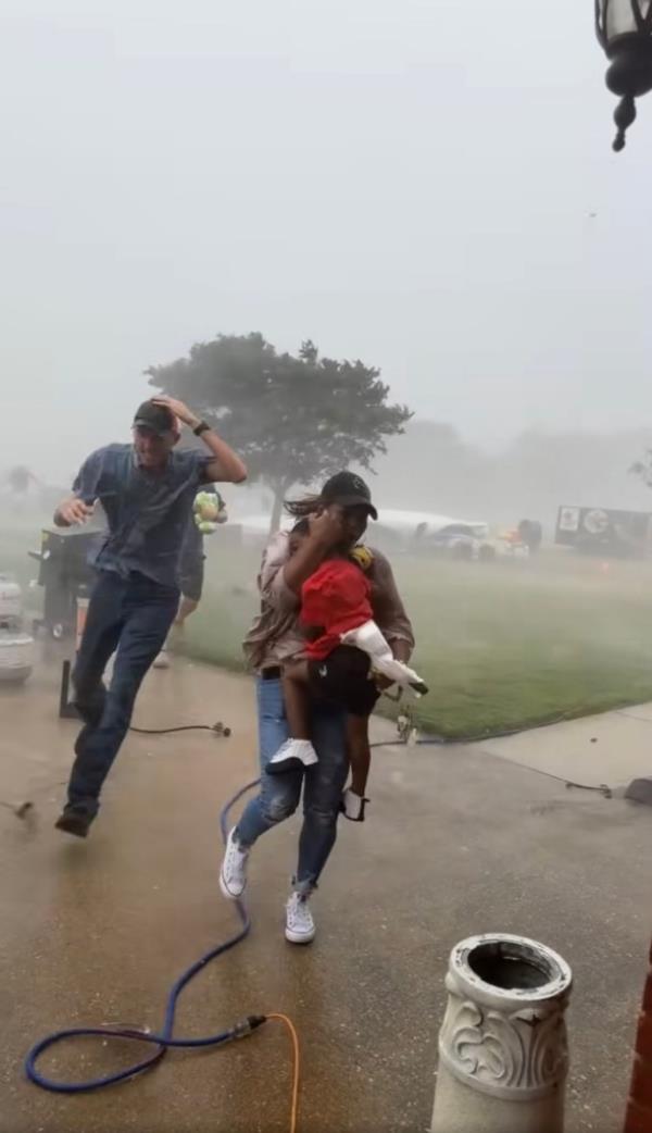 A severe thunderstorm in northern Alabama on Saturday interrupted a gathering