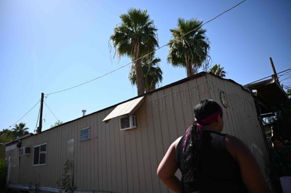 ‘As long as we have AC’: Phoenix heat shows gap between US rich, poor