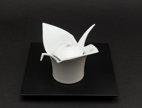 04-Inori-incense-burner.jpg