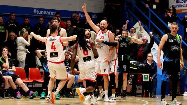 Cairns buzzer beater sickens Warriors on another thrilling night of Cork hoops 