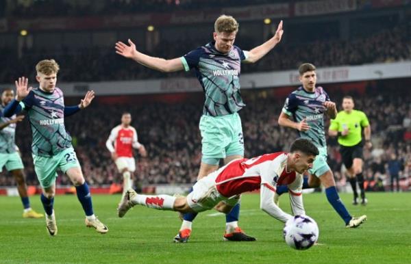 FBL-ENG-PR-ARSENAL-BRENTFORD
