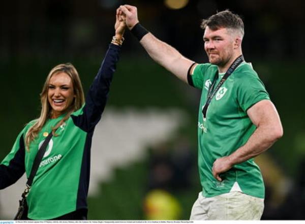 Ireland captain Peter O'Mahony with his wife Jessica Moloney. Photo by Brendan Moran/Sportsfile