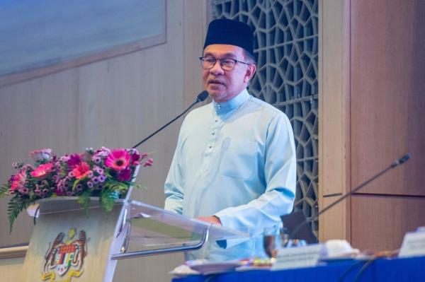 Anwar: Malaysia to streamline investment promotion agencies under Miti, Mida by end of year