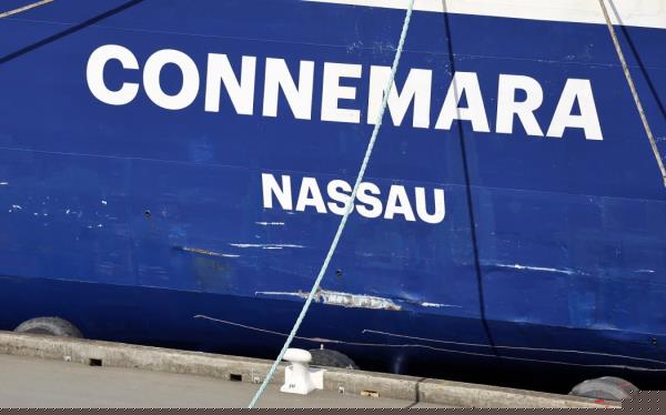Damage on the Connemara after it hit a wharf at Picton