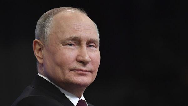 Supporters formally nominate Vladimir Putin for Russian presidential election