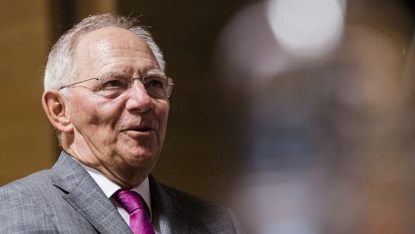 沃尔夫冈•朔伊布勒(Wolfgang Schaeuble)去世，享年81岁。1990年，朔伊布勒参与了两德统一谈判，并在20多年后担任财政部长，是大力实施紧缩政策、推动欧洲摆脱债务危机的核心人物。