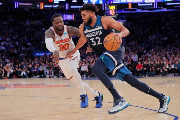 The Knicks acquired Karl-Anthony Towns on Friday.