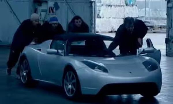 Jeremy Clarkson, Richard Hammond and James May in the 2008 episode pushing a Tesla