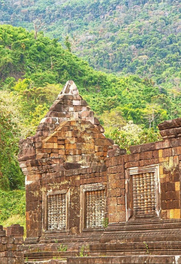 A visit to the https://www.thestar.com.my/lifestyle/travel/2024/10/06/Wat%20Phou, an 11th century Khmer Temple near Pakse in Laos, is possible from Ubon Ratchathani.