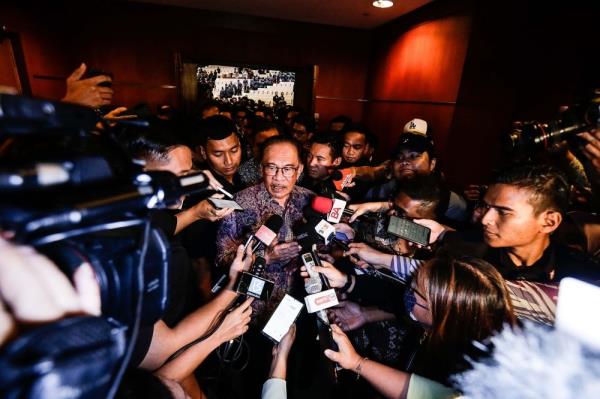 PM Anwar scheduled to hold virtual meeting with Elon Musk tomorrow