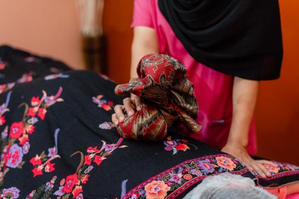 Berdiang or heat treatment offered at Hani Confinement Care Centre. — Picture by Hani Confinement Care Centre
