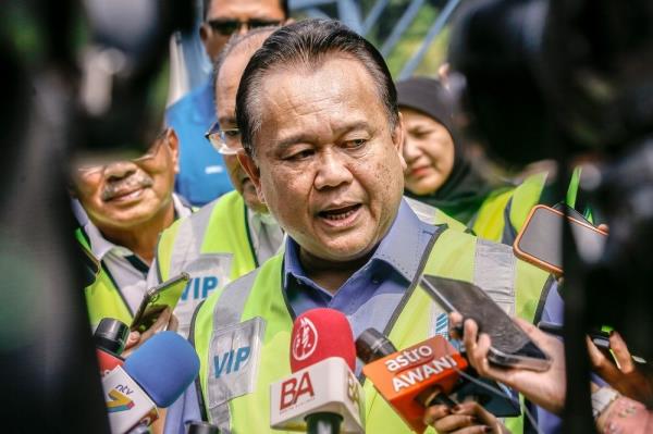 Works Minister: 119 shelters for motorcyclists to be built on highways nationwide