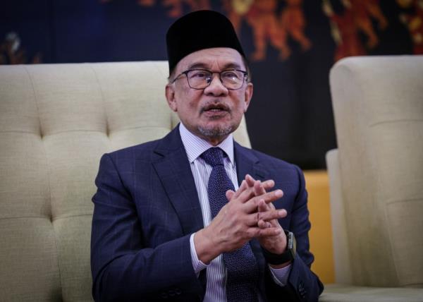 PM Anwar invites Vietnamese investors, assures govt will facilitate matters
