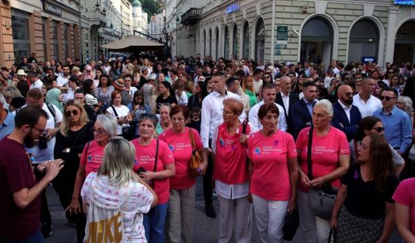 Thousands march in Bosnia after man streams partner’s murder