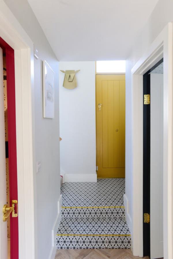 The chimney breast was where the hallway is now, in Jennifer Sheahan's home. The chimney breast was where the hallway is now, in Jennifer Sheahan's home.