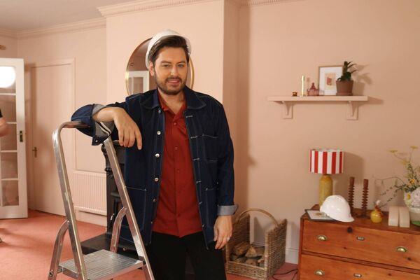 Series presenter Brian Dowling is put to work on the Murphy family home. Series presenter Brian Dowling is put to work on the Murphy family home.