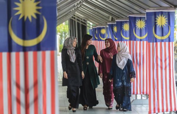 Examining the ‘Malayness’ of the Constitution: Is a multi-ethnic Malaysia unconstitutional?