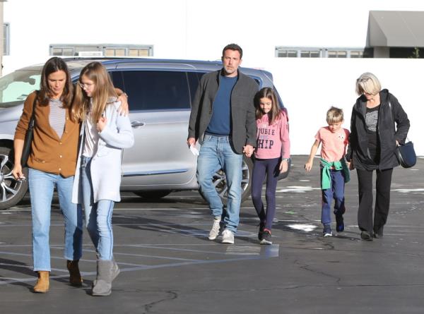 Ben Affleck, his mom, and ex-wife Jennifer Garner with the kids.