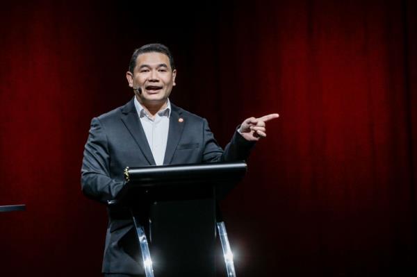 Rafizi: Cabinet approves progressive wage policy, details to be tabled in Budget 2024 