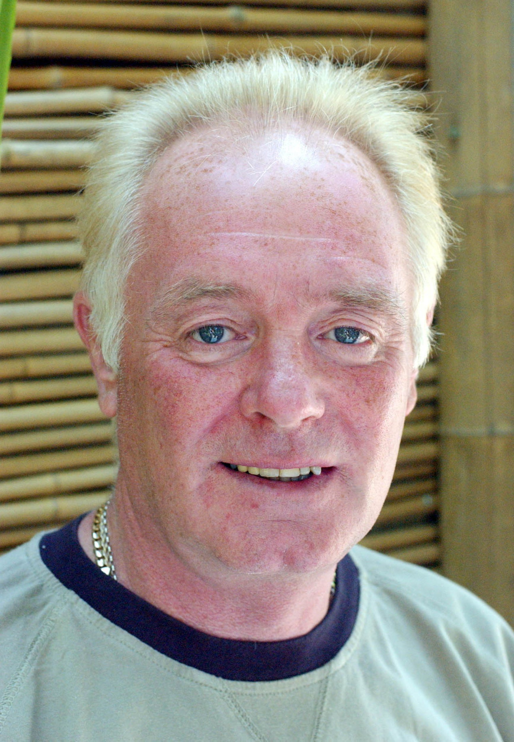 Les Battersby smiling in Coronation Street