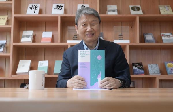 Professor Kwon Young-min in an interview with The Korea Herald in Jung-gu, Seoul. (Lee Sang-sub/The Korea Herald)