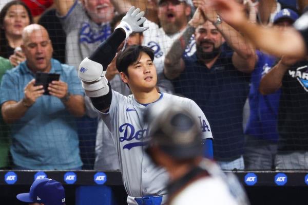洛杉矶道奇队的日本明星大谷章平创造了MLB历史：成为首位在单赛季中打出50支本垒打和50次盗垒的球员