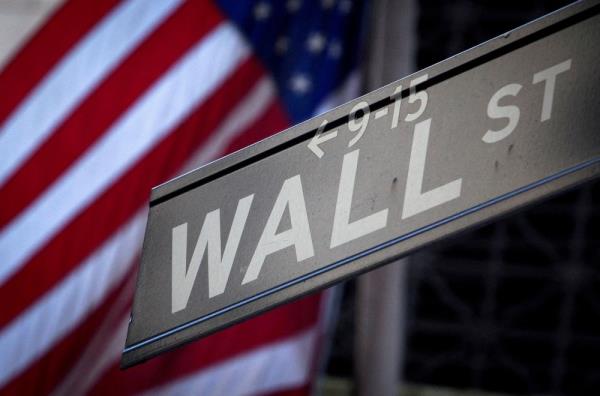Dow, S&P 500 higher ahead of Fed minutes