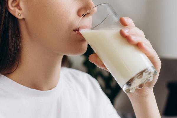 喝牛奶健康吗?生物技术专家直言:完全没有胡言乱语（插图）