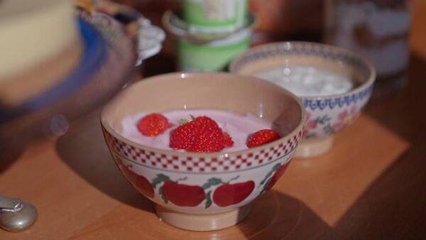 The Hayes' Farm strawberry yoghurt, fresh, delicious and healthy. 