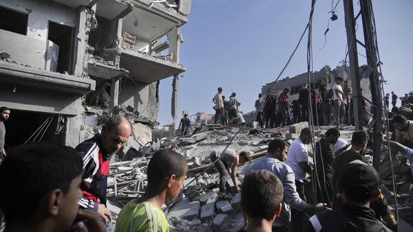 Pressure mounts on Israel over civilian casualties as ceasefire calls rebuffed