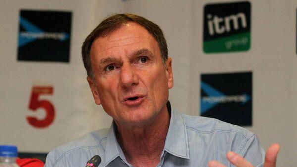 'Roy, just get a life' - Thompson weighs in on Keane's Van Dijk remarks 