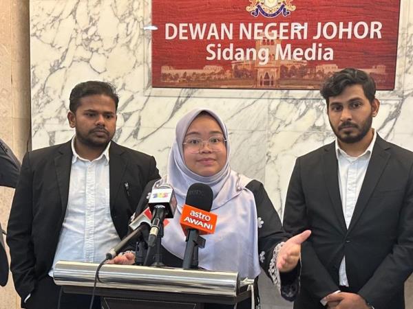Muda’s Amira Aisya hits back at her party’s critics, reminds them of reform promises