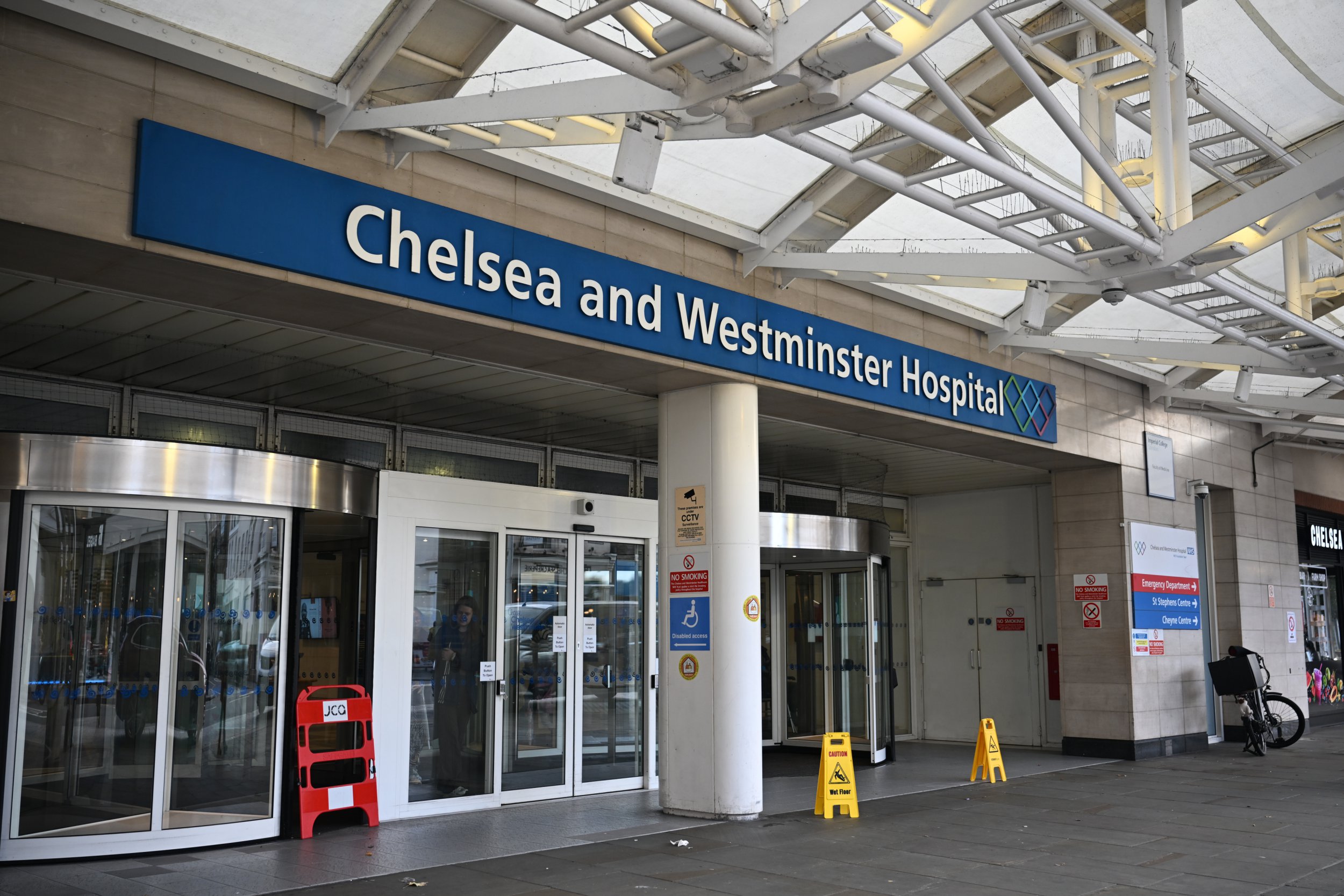 LONDON, UNITED KINGDOM - SEPTEMBER 27: A view of Chelsea and Westminister Hospital after British actress Maggie Smith, who played Minerva McGonagall in the Harry Potter movie series, died at the age of 89 in the hospital where she was being treated in London, United Kingdom on September 27, 2024. (Photo by Rasid Necati Aslim/Anadolu via Getty Images)