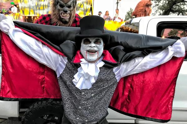 man dressed up at krewe of boo new orleans