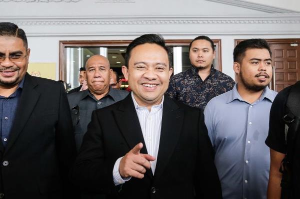 Court releases Wan Saiful’s passport for official visit to Japan