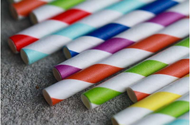 drinking straws