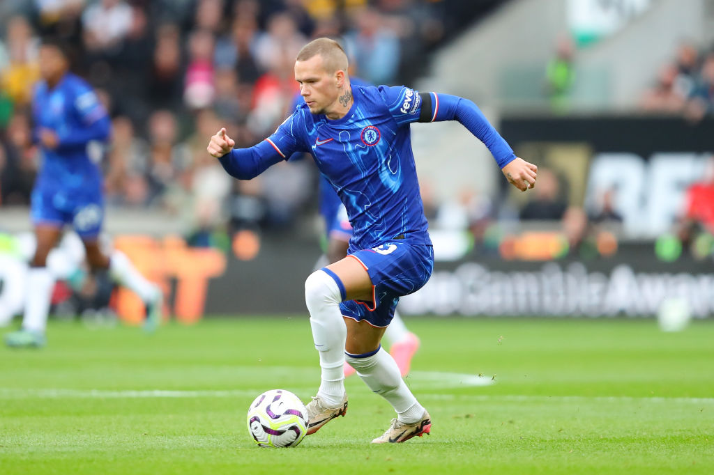 £89m Chelsea signing Mykhailo Mudryk in action against Wolves