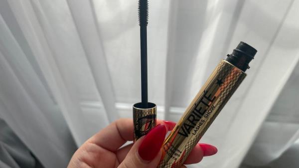 Dried mascara? You can fix it in seconds. I'll tell you my secret